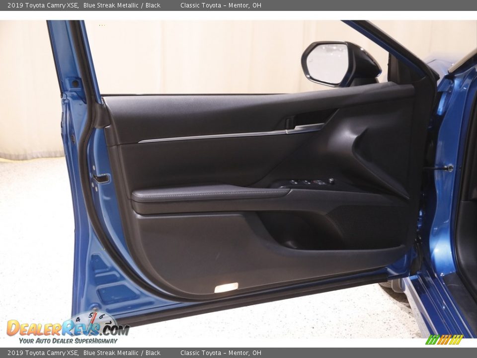 2019 Toyota Camry XSE Blue Streak Metallic / Black Photo #4