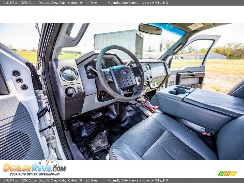 2016 Ford F250 Super Duty XL Crew Cab Oxford White / Steel Photo #20