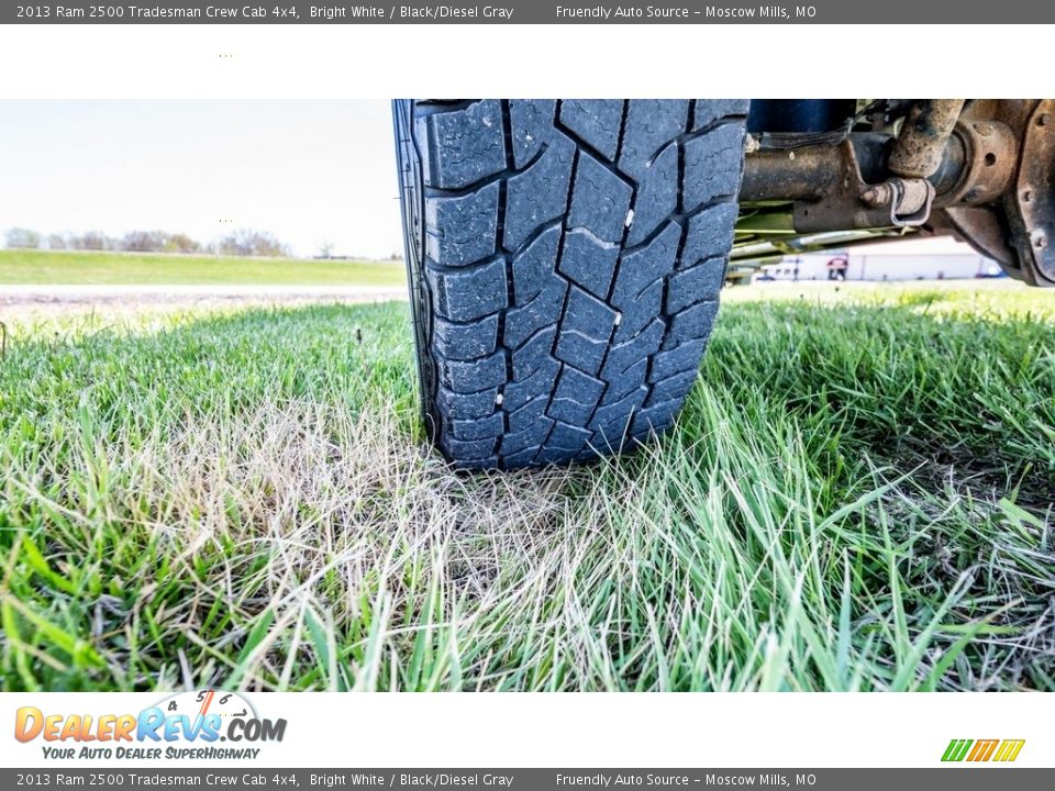 2013 Ram 2500 Tradesman Crew Cab 4x4 Bright White / Black/Diesel Gray Photo #14