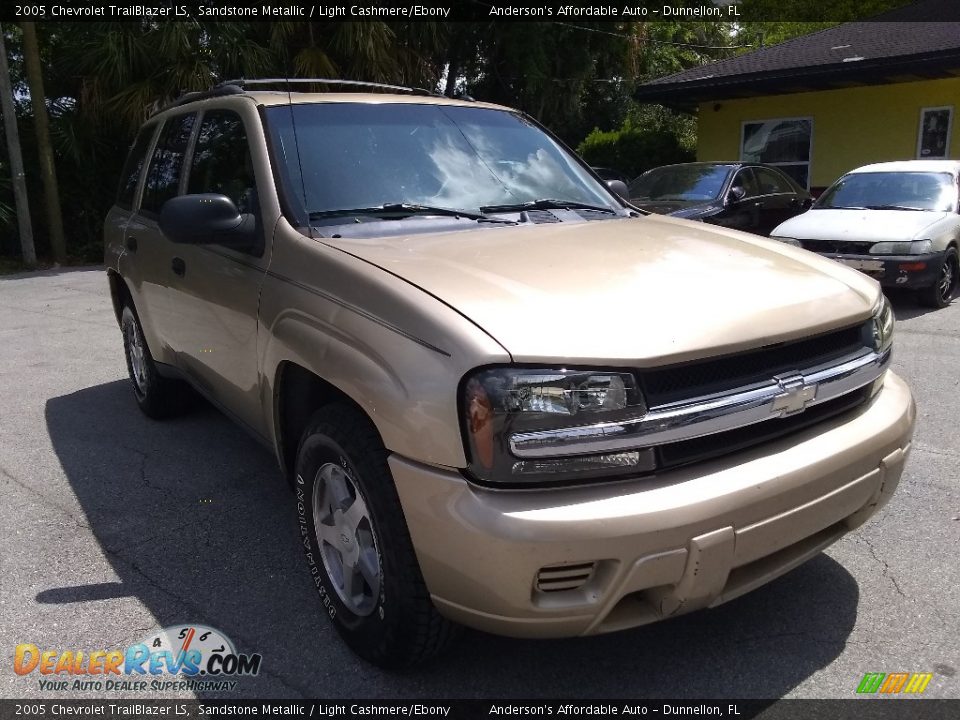 2005 Chevrolet TrailBlazer LS Sandstone Metallic / Light Cashmere/Ebony Photo #1