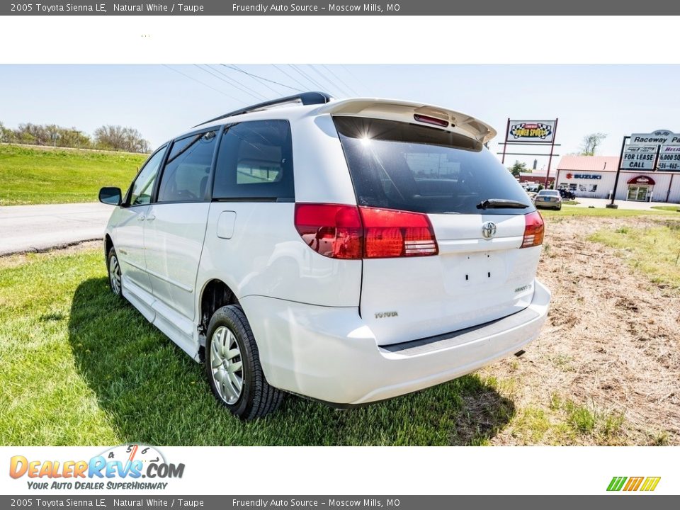 2005 Toyota Sienna LE Natural White / Taupe Photo #6