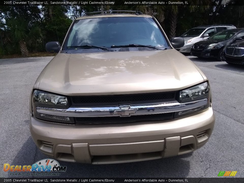 2005 Chevrolet TrailBlazer LS Sandstone Metallic / Light Cashmere/Ebony Photo #8