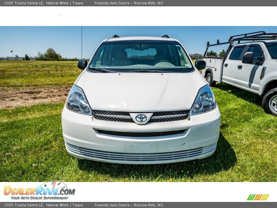 2005 Toyota Sienna LE Natural White / Taupe Photo #9