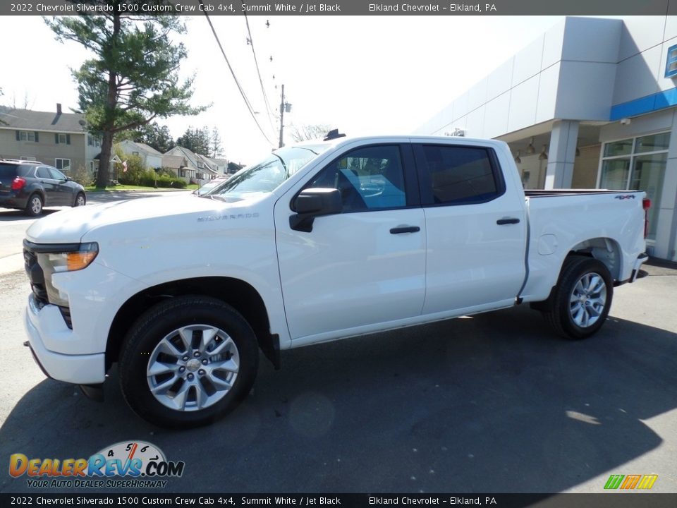 2022 Chevrolet Silverado 1500 Custom Crew Cab 4x4 Summit White / Jet Black Photo #9