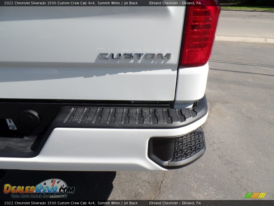 2022 Chevrolet Silverado 1500 Custom Crew Cab 4x4 Summit White / Jet Black Photo #15