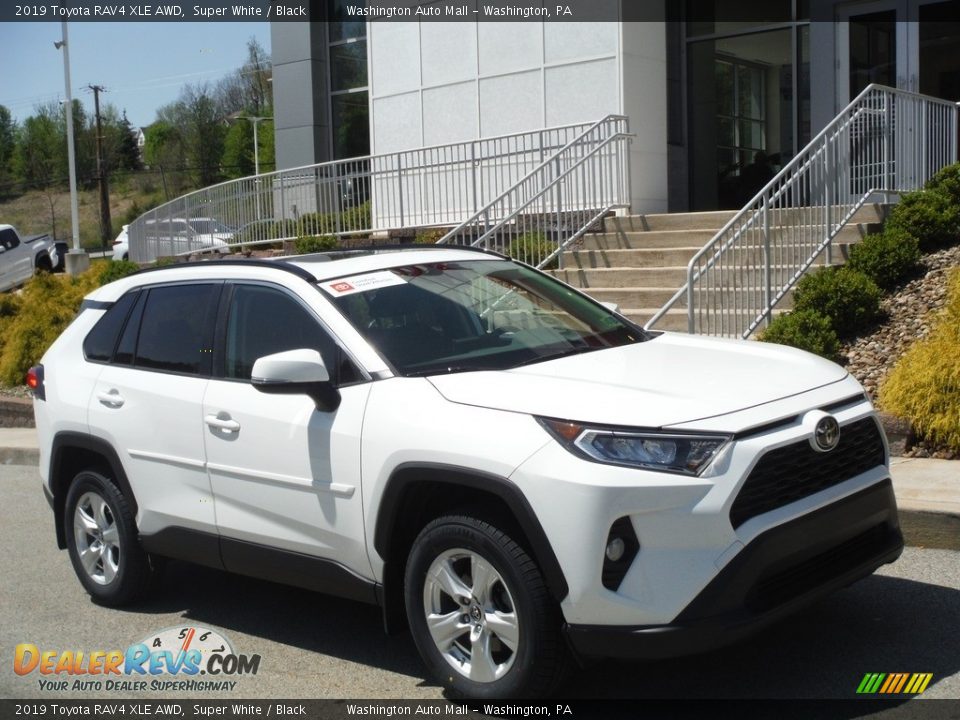 2019 Toyota RAV4 XLE AWD Super White / Black Photo #1