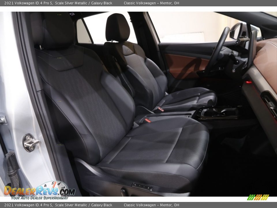 Front Seat of 2021 Volkswagen ID.4 Pro S Photo #19