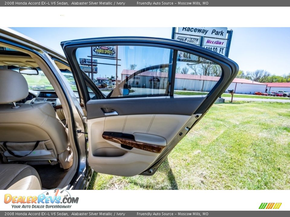 2008 Honda Accord EX-L V6 Sedan Alabaster Silver Metallic / Ivory Photo #23