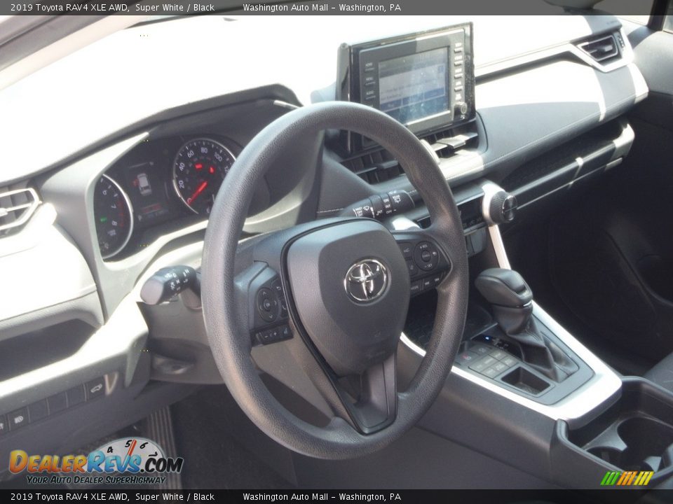 2019 Toyota RAV4 XLE AWD Super White / Black Photo #19