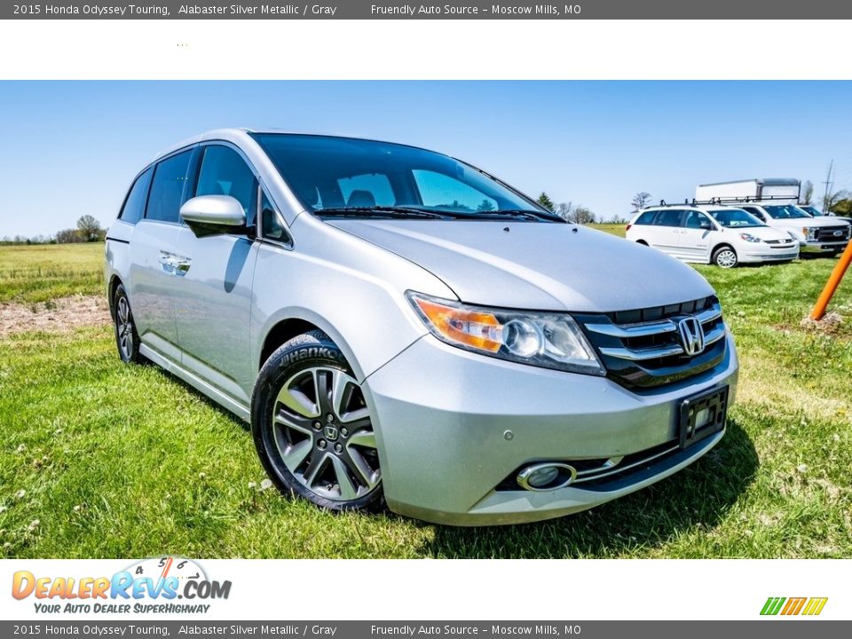Front 3/4 View of 2015 Honda Odyssey Touring Photo #1