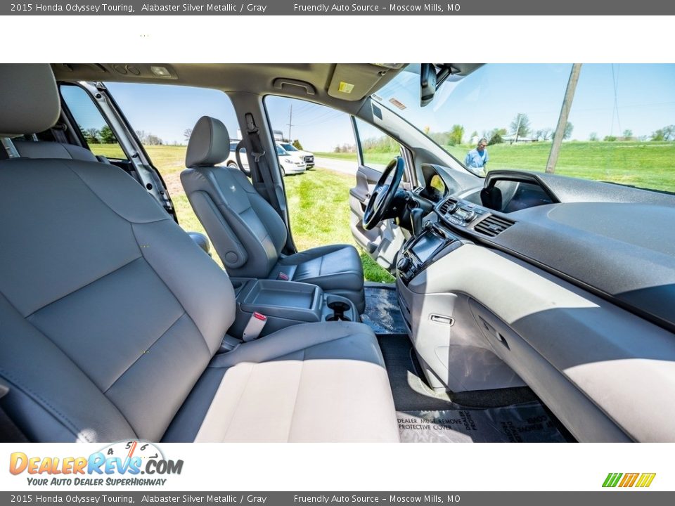 2015 Honda Odyssey Touring Alabaster Silver Metallic / Gray Photo #21