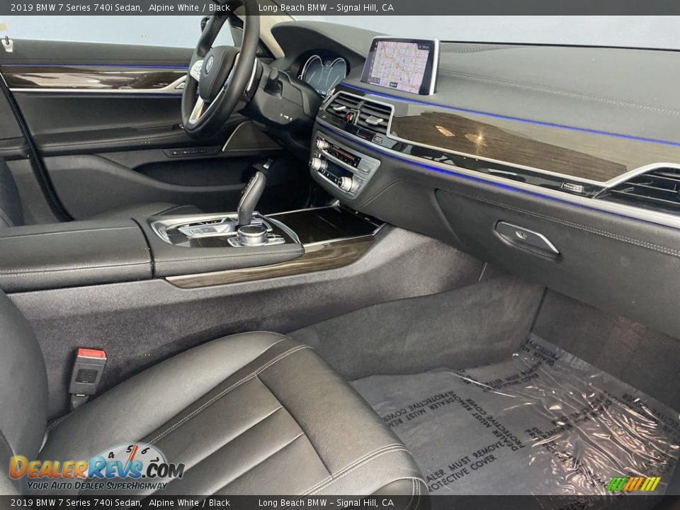 2019 BMW 7 Series 740i Sedan Alpine White / Black Photo #31