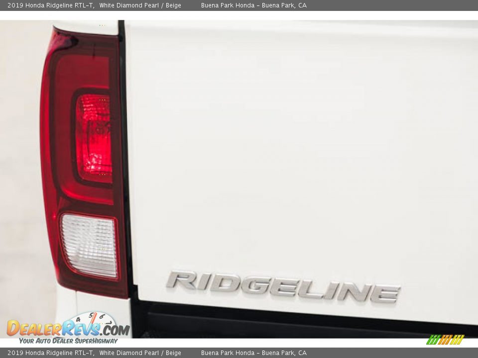 2019 Honda Ridgeline RTL-T White Diamond Pearl / Beige Photo #11