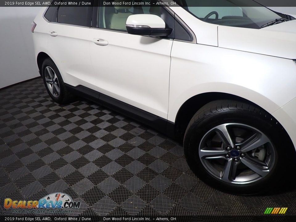 2019 Ford Edge SEL AWD Oxford White / Dune Photo #5