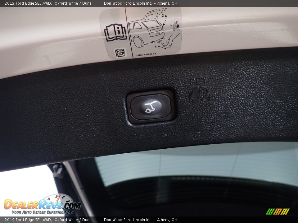 2019 Ford Edge SEL AWD Oxford White / Dune Photo #16