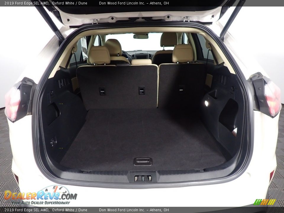 2019 Ford Edge SEL AWD Oxford White / Dune Photo #17
