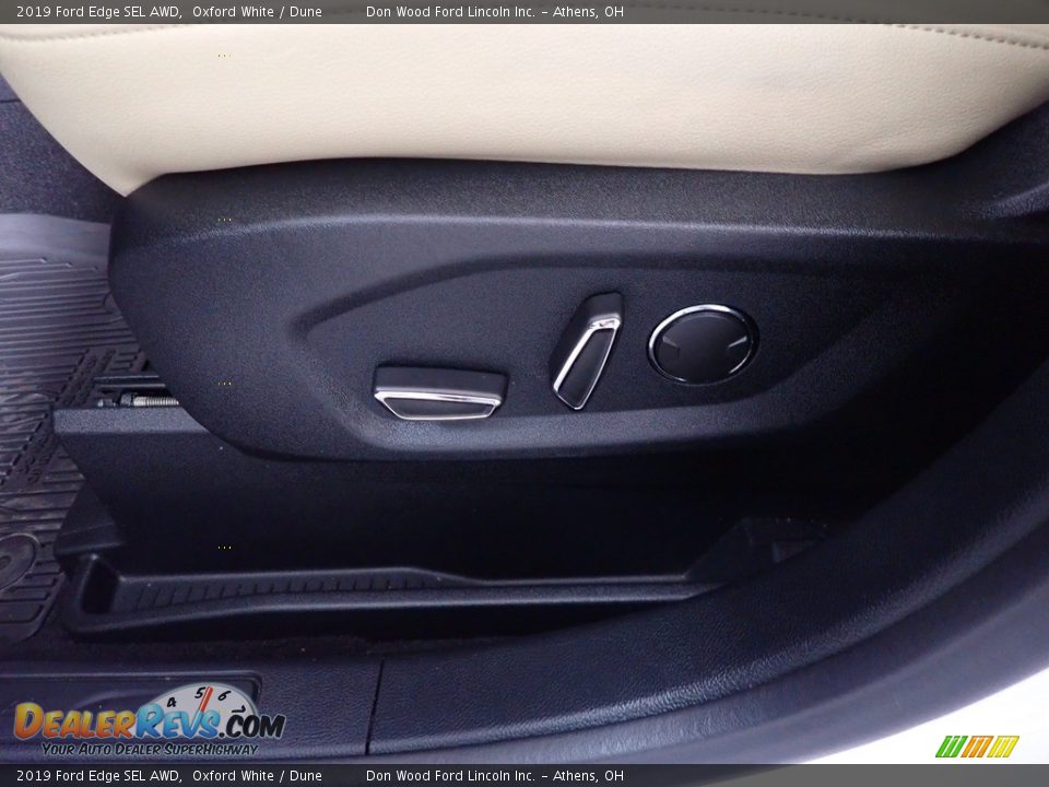 2019 Ford Edge SEL AWD Oxford White / Dune Photo #26