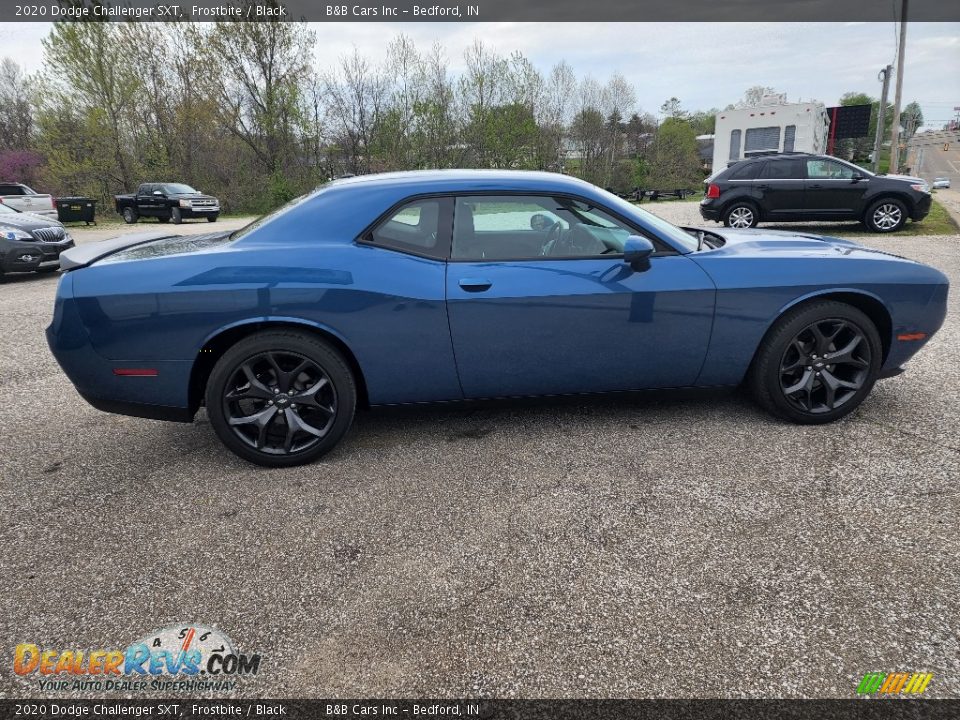 2020 Dodge Challenger SXT Frostbite / Black Photo #6