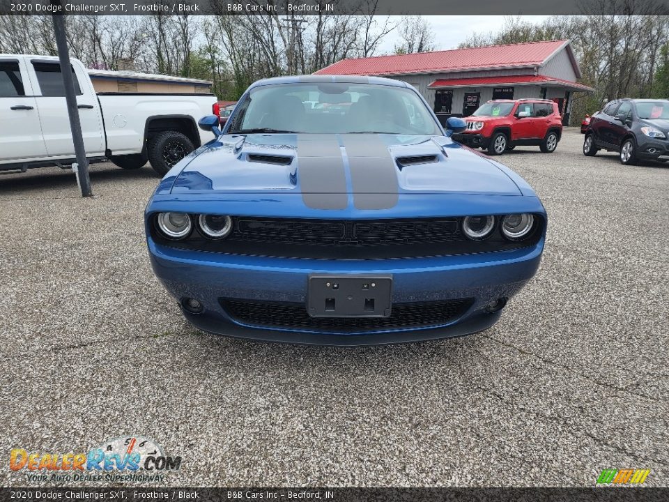 2020 Dodge Challenger SXT Frostbite / Black Photo #8