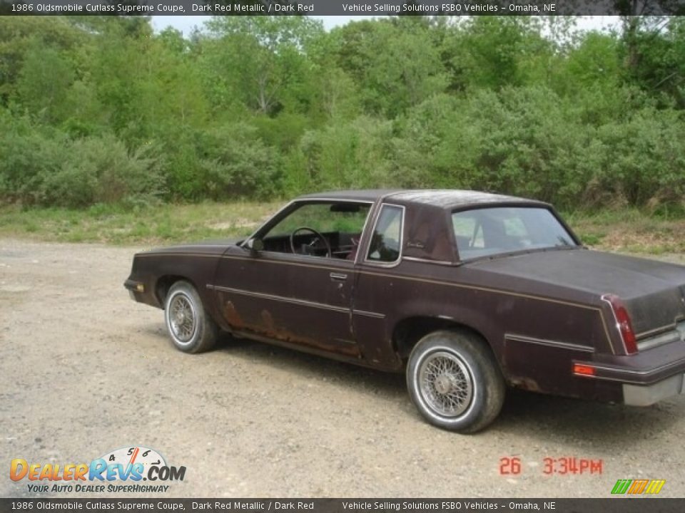 1986 Oldsmobile Cutlass Supreme Coupe Dark Red Metallic / Dark Red Photo #9