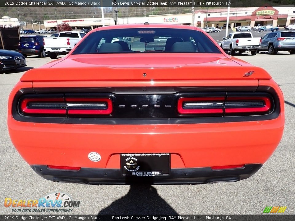 2019 Dodge Challenger SXT AWD Go Mango / Black Photo #4