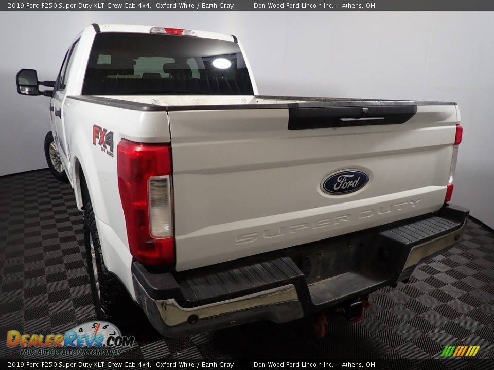 2019 Ford F250 Super Duty XLT Crew Cab 4x4 Oxford White / Earth Gray Photo #13