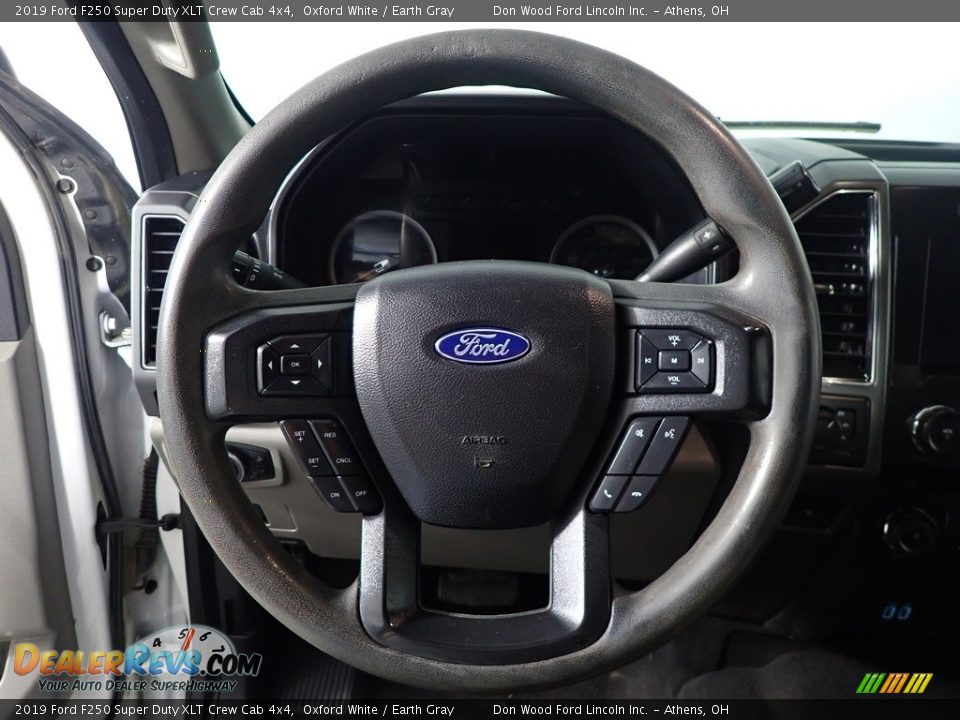 2019 Ford F250 Super Duty XLT Crew Cab 4x4 Oxford White / Earth Gray Photo #26