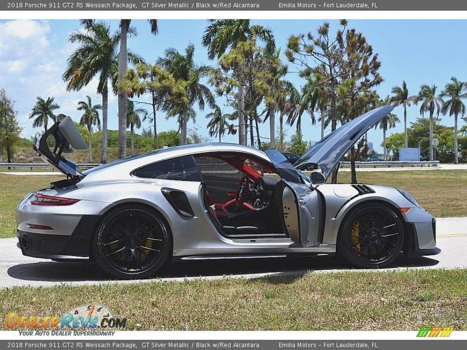 GT Silver Metallic 2018 Porsche 911 GT2 RS Weissach Package Photo #1