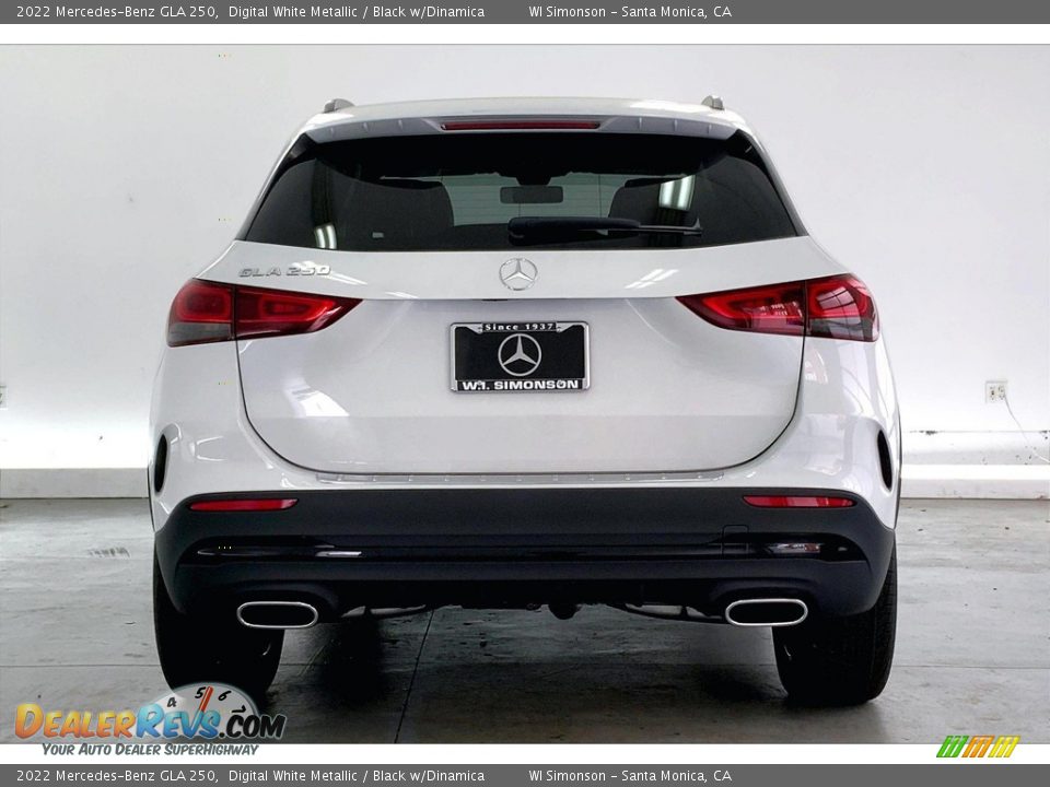 2022 Mercedes-Benz GLA 250 Digital White Metallic / Black w/Dinamica Photo #3