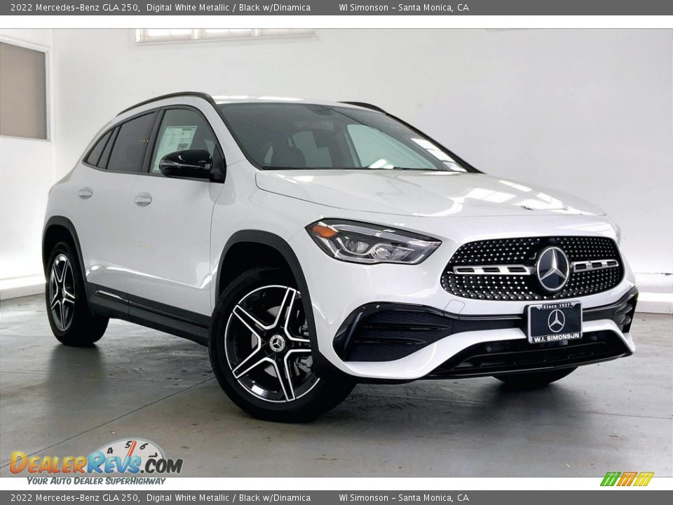 2022 Mercedes-Benz GLA 250 Digital White Metallic / Black w/Dinamica Photo #12