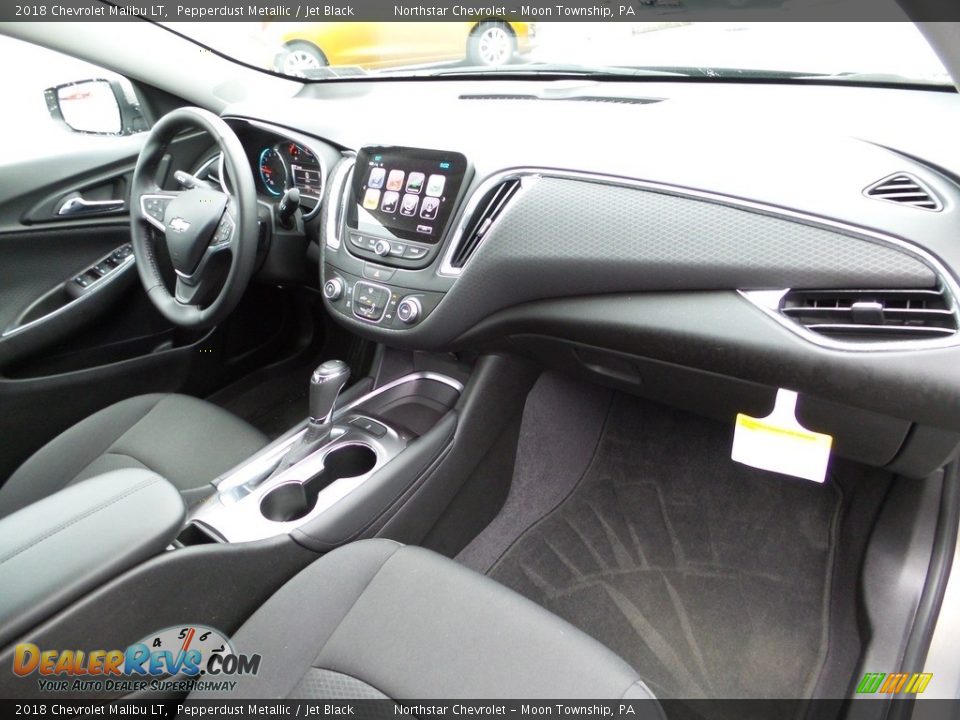 2018 Chevrolet Malibu LT Pepperdust Metallic / Jet Black Photo #16