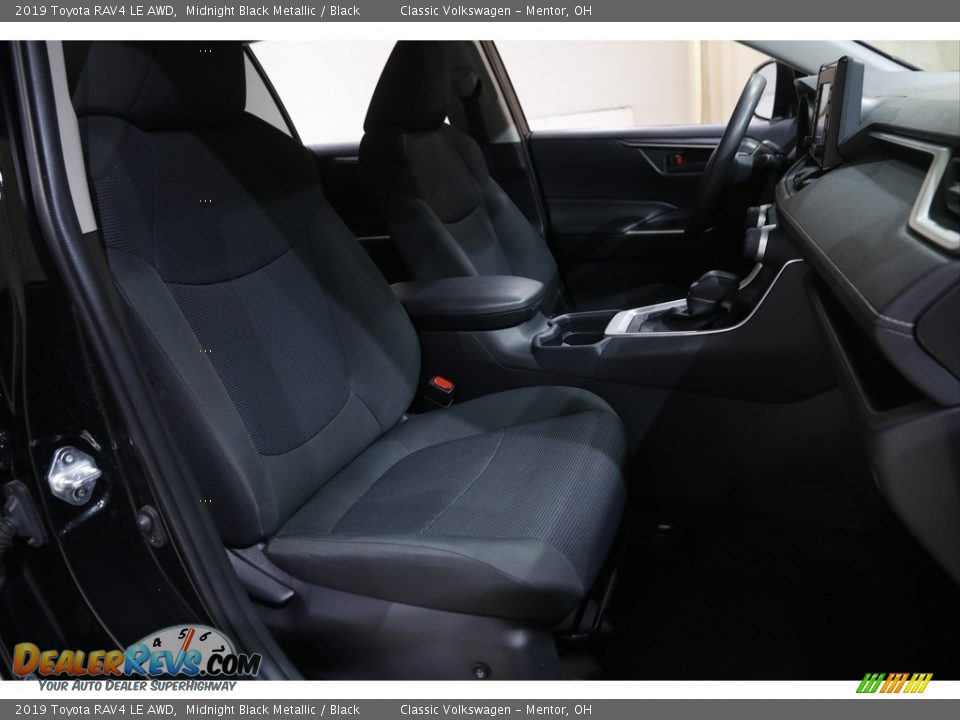 2019 Toyota RAV4 LE AWD Midnight Black Metallic / Black Photo #14