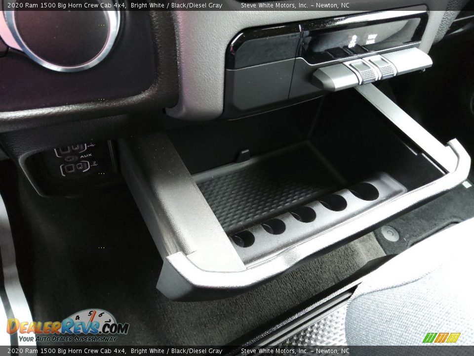 2020 Ram 1500 Big Horn Crew Cab 4x4 Bright White / Black/Diesel Gray Photo #25