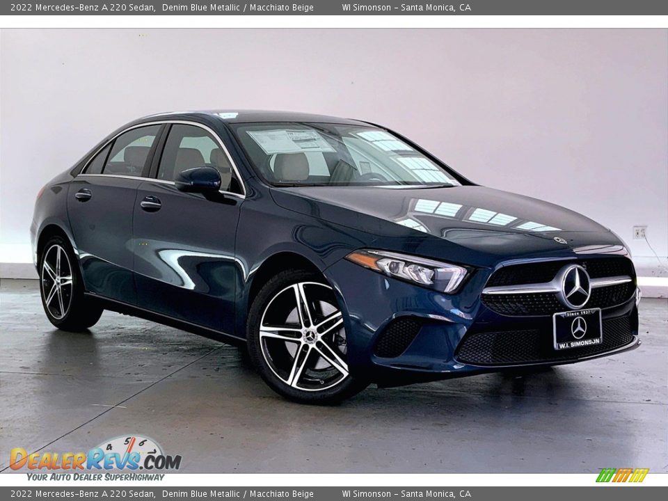 Front 3/4 View of 2022 Mercedes-Benz A 220 Sedan Photo #12