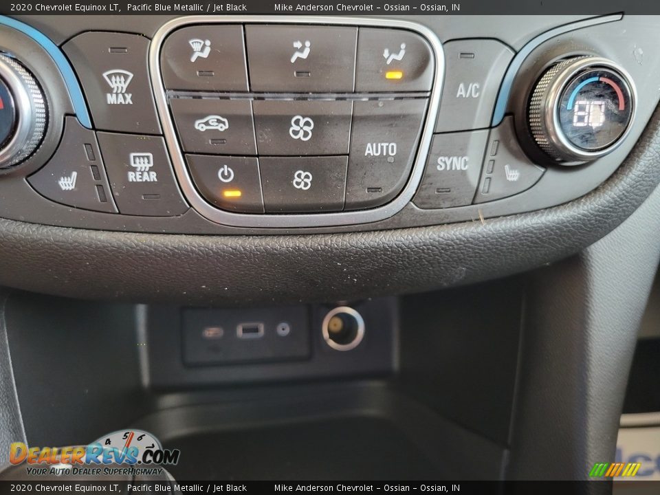 2020 Chevrolet Equinox LT Pacific Blue Metallic / Jet Black Photo #29