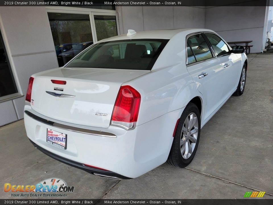 2019 Chrysler 300 Limited AWD Bright White / Black Photo #4