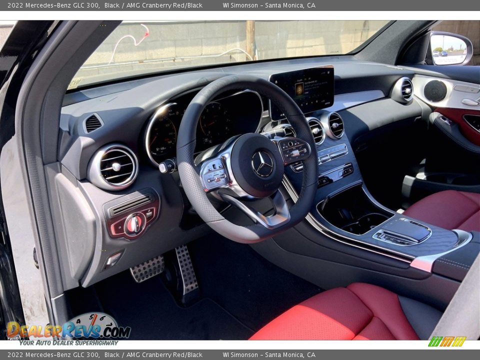 Dashboard of 2022 Mercedes-Benz GLC 300 Photo #4