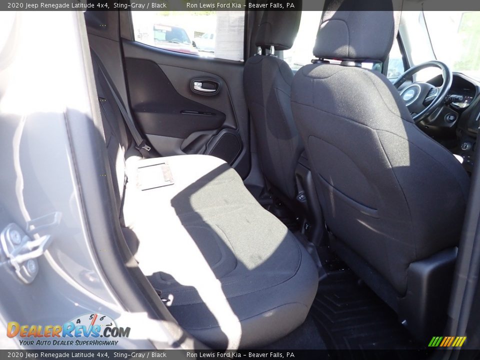 2020 Jeep Renegade Latitude 4x4 Sting-Gray / Black Photo #10