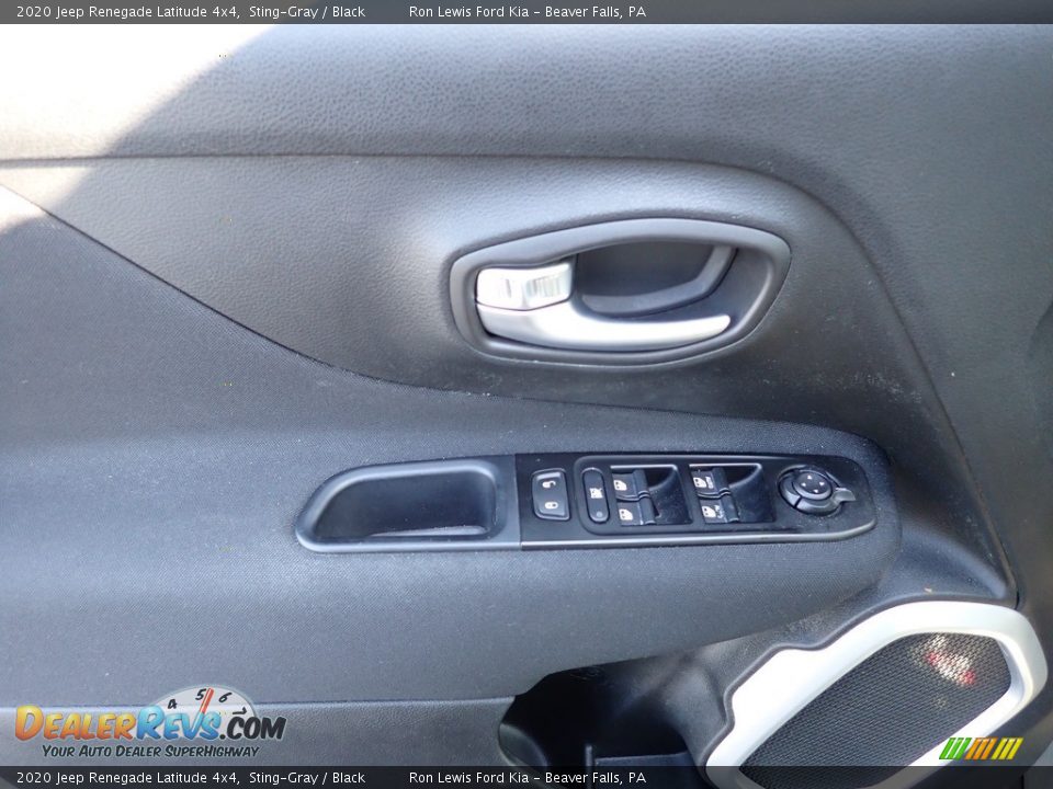 2020 Jeep Renegade Latitude 4x4 Sting-Gray / Black Photo #16