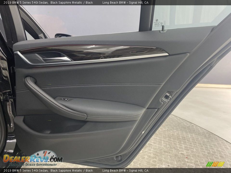 2019 BMW 5 Series 540i Sedan Black Sapphire Metallic / Black Photo #36