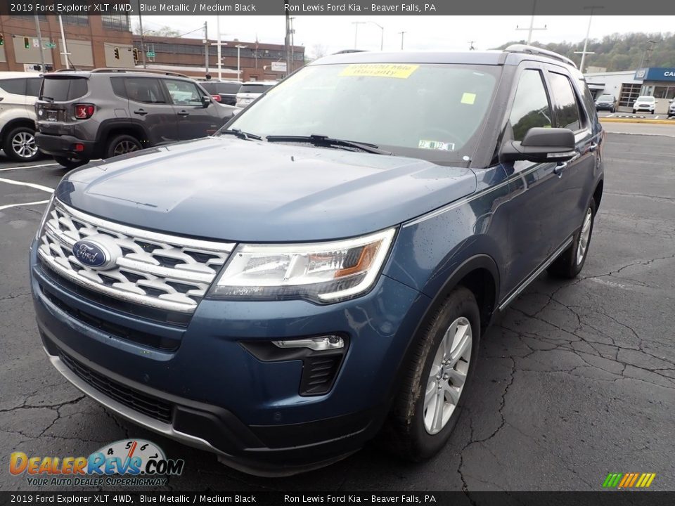 2019 Ford Explorer XLT 4WD Blue Metallic / Medium Black Photo #4