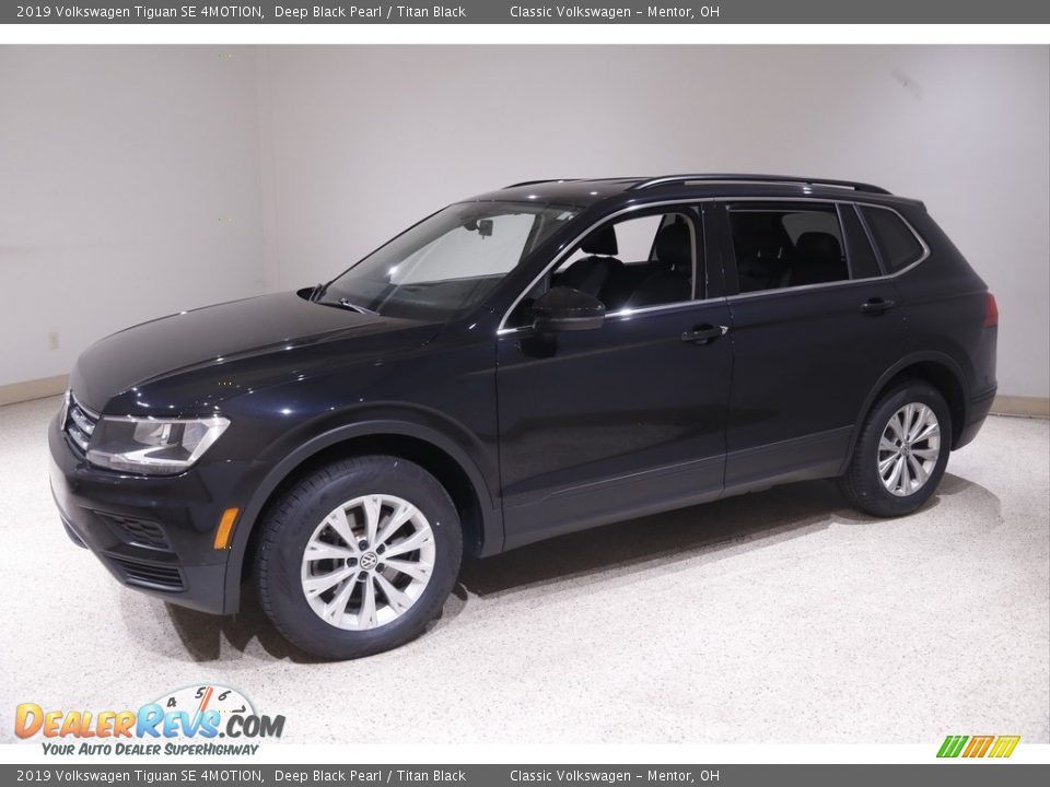 2019 Volkswagen Tiguan SE 4MOTION Deep Black Pearl / Titan Black Photo #3