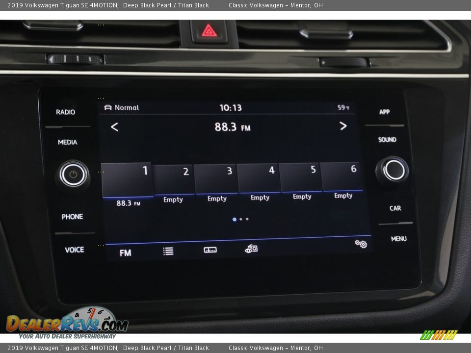 2019 Volkswagen Tiguan SE 4MOTION Deep Black Pearl / Titan Black Photo #10