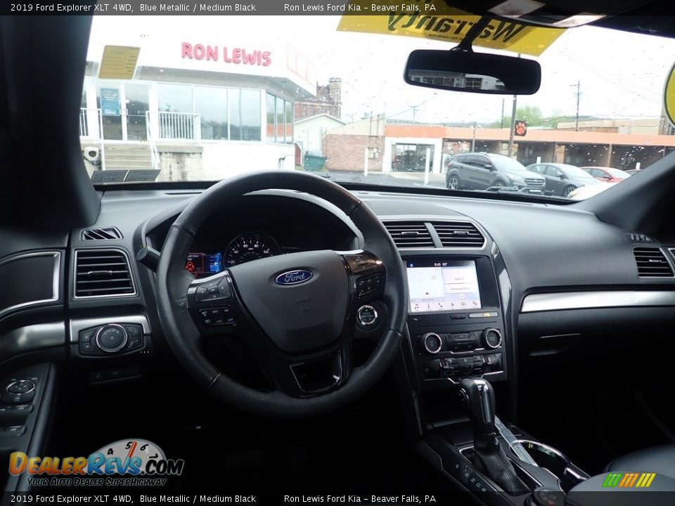 2019 Ford Explorer XLT 4WD Blue Metallic / Medium Black Photo #14