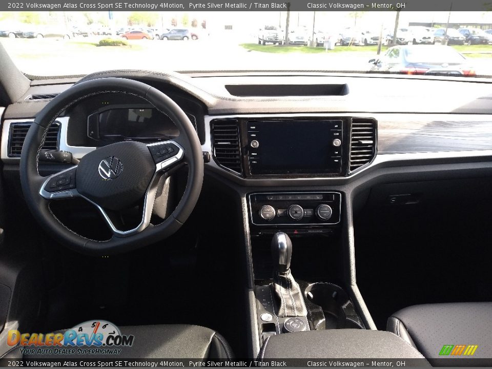2022 Volkswagen Atlas Cross Sport SE Technology 4Motion Pyrite Silver Metallic / Titan Black Photo #3