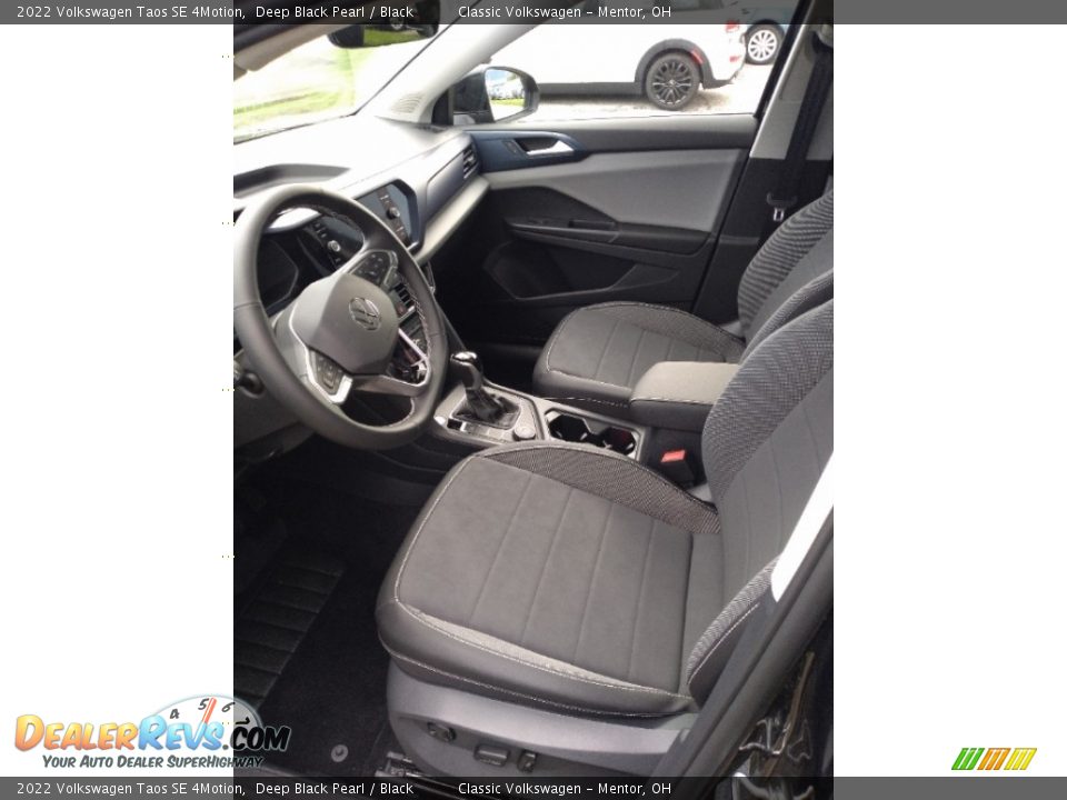 2022 Volkswagen Taos SE 4Motion Deep Black Pearl / Black Photo #2