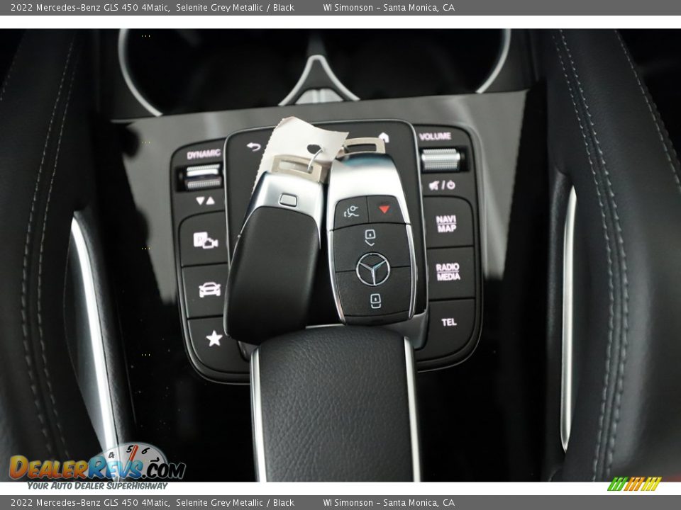 Keys of 2022 Mercedes-Benz GLS 450 4Matic Photo #15