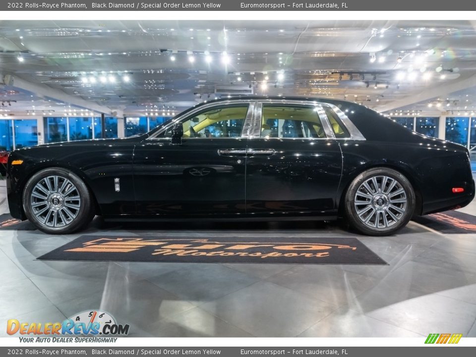 Black Diamond 2022 Rolls-Royce Phantom  Photo #12