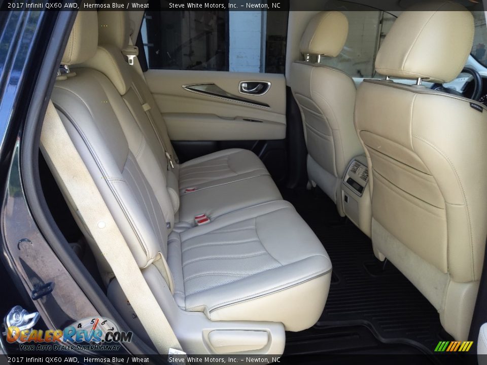 Rear Seat of 2017 Infiniti QX60 AWD Photo #18