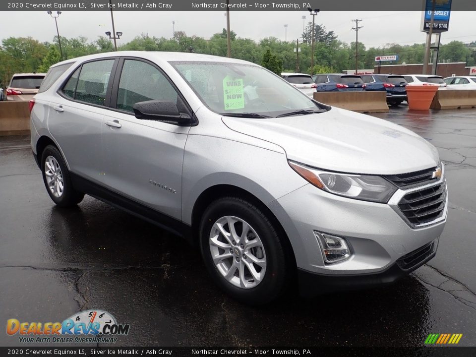 Front 3/4 View of 2020 Chevrolet Equinox LS Photo #11